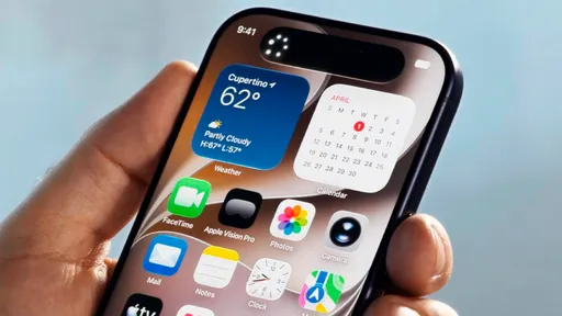 Первая бета iOS 27 «сломала» смартфоны: «Т-Банк» и «Сбер» подтвердили сбои