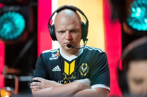 XTQZZZ ищет новую команду по CS:GO