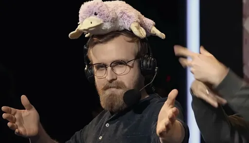 TeaGuvnor начал резать 150 килограммов лука в ожидании патча в Dota 2