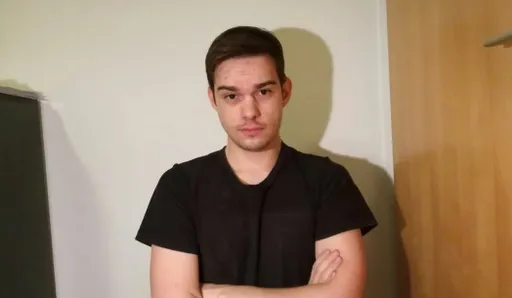 Tobi достиг отметки в 12 тысяч MMR и начал поиски команды