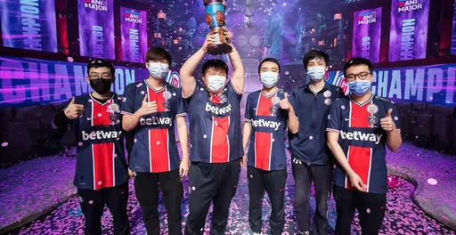 Состав PSG.LGD по Dota 2 стал амбассадором бренда презервативов Jissbon