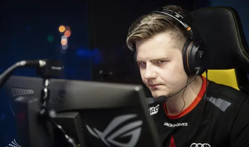 Dupreeh: дымовые гранаты в CS2 требуют большой производительности от ПК