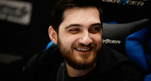 Команда RodjER и TpaBoMaHа покинула BetBoom Streamers Battle 9