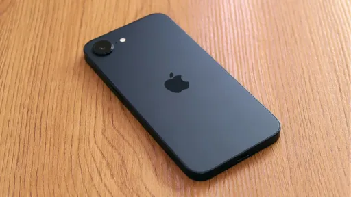 Цены на iPhone 16e в России упали до 43 тысяч рублей