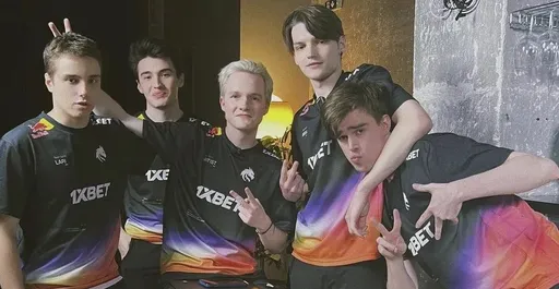 За матчем Team Spirit – Virtus.pro на TI 12 следило около 1 млн зрителей