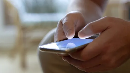 «Никаких SMS-оповещений не будет» – главный аналитик Mobile Research об отключении интернета