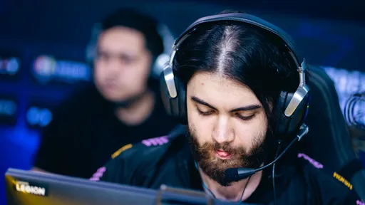 Outsiders проиграла fnatic в групповом этапе IEM Katowice 2023