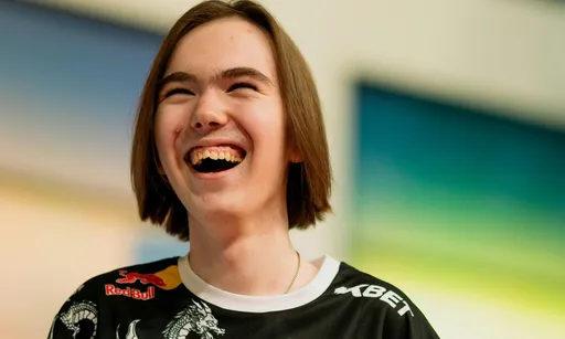 Donk прокомментировал дебютную победу Team Spirit на StarLadder Budapest Major 2025