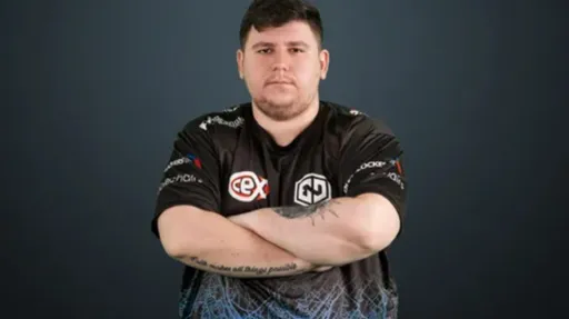 HeavyGod: думаю вернуться на позицию рифлера, не могу играть с AWP