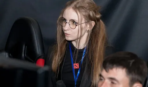 «В MLBB тебя хвалят за всё, а в Dota 2 ругают» – Vasilisa об отличиях каста