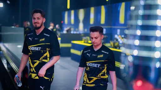 NaVi победила Apeks и вышла в плей-офф ESL Pro League Season 18