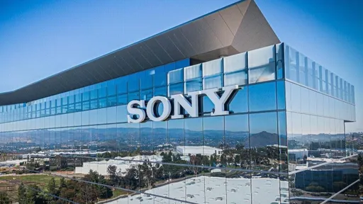 Sony впервые ответила на скандал с отказом от дисков