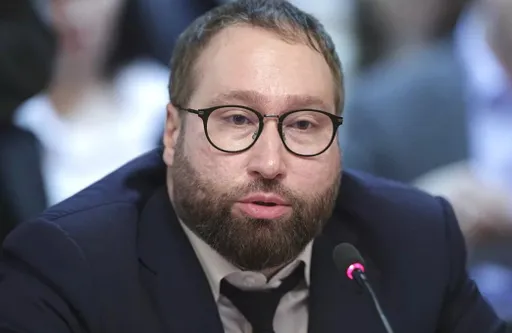 Депутат Горелкин: компаниям из России пора перенимать опыт DeepSeek и присоединяться к ИИ-гонке