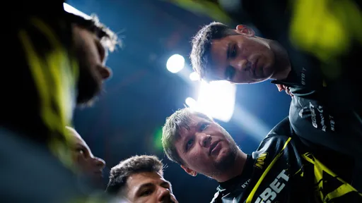 Natus Vincere сыграет с Apeks за выход в финале группы C на EPL Season 18