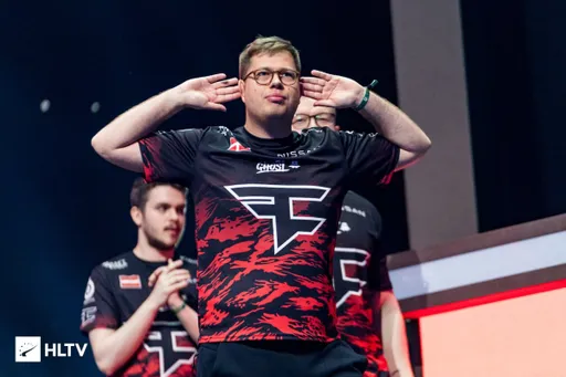 FaZe Clan стала единственной командой, потерявшей VRS-очки после PGL Bucharest 2026