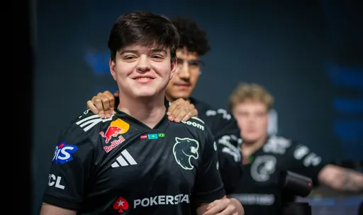 ESL выпустила видео-профиль molodoy о пути из Семея в FURIA