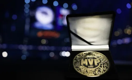 ZywOo может забрать 30 MVP за карьеру при победе Vitality на PGL Cluj-Napoca 2026