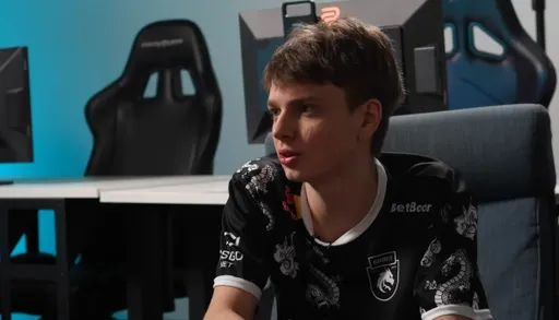 OverDrive: kyousuke присоединился к Team Falcons