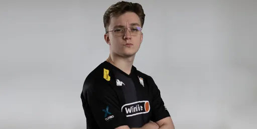 Rare Atom сенсационно разгромила Virtus.pro в дебютном матче на PGL Bucharest 2025
