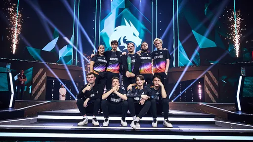 Miposhka, Yatoro и Collapse сыграли вместе 600 карт за Team Spirit