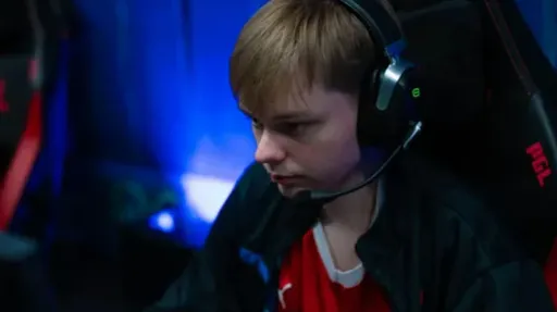 Aurora Gaming выбила Team Yandex в нижнюю сетку FISSURE Universe: Episode 8