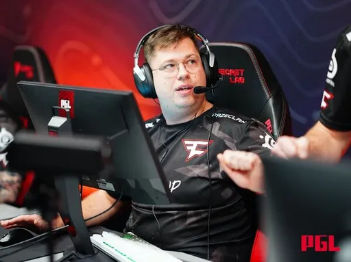 Легендарный игрок по CS karrigan поделился откровением о мейджоре
