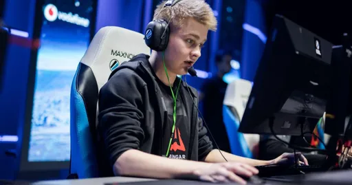 Qikert опубликовал загадочное сообщение на фоне слухов о кике из Virtus.pro