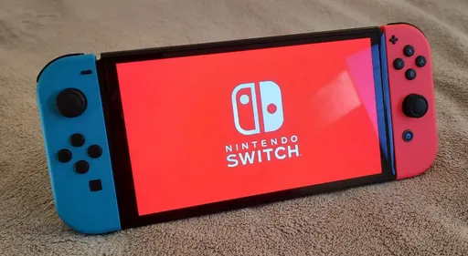 Nintendo Switch OLED получила скидку 31% – консоль отдают за 22,7 тыс. рублей