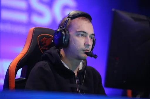 FISSURE отказали AWF в стримах PGL Major Arlington 2022 без задержки