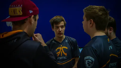 Трёхкратный чемпион мейджоров по CS:GO остался без денег и обвиняет полицию в преследовании