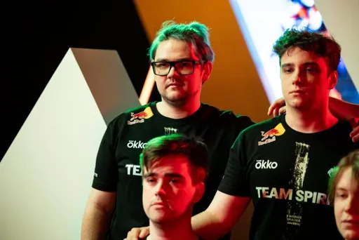 Maelstorm: я просто напомню, что Team Spirit проиграла пока что только одну карту на EWC 2025