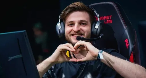 Degster показал мерч с ценами на Perfect World Shanghai Major 2024