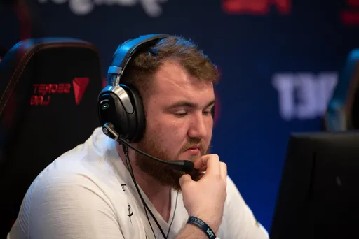 Astralis, Gambit, NiP и CPHF лидируют в группе B на европейском RMR