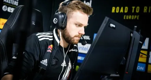 Falcons не остановила победный стрик – Vitality стала чемпионом IEM Melbourne 2025