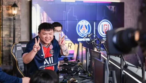 XinQ объявил о поиске новой команды по Dota 2