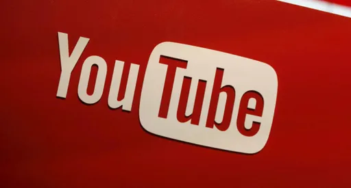 СМИ: Кремль активно изучает общественное мнение о блокировке YouTube