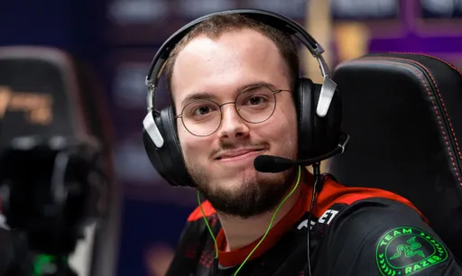 XertioN: сегодня играл очень странно, но MOUZ вытащила