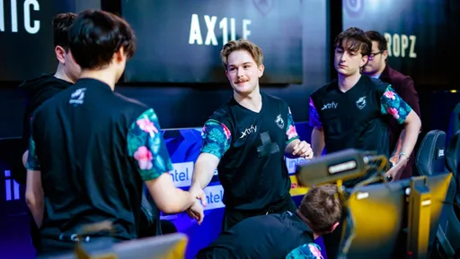Grayhound прошла на IEM Dallas 2023