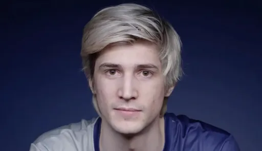 XQc исполнил тверк в прямом эфире в честь новых правил Twitch