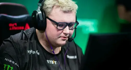 Boombl4 признался, что начал чистить зубы в 25 лет