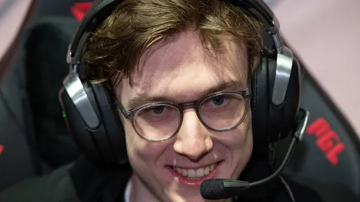SabeRLight- пожаловался на проблемы с серверами в Dota 2 на TI12