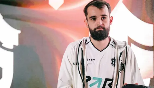 Fishman: Puppey нормально к русским относится, на LAN он всегда с радостью говорил на русском
