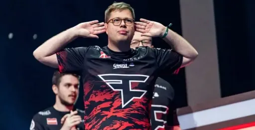 FaZe Clan сыграет с GamerLegion за выход в плей-офф IEM Melbourne 2025