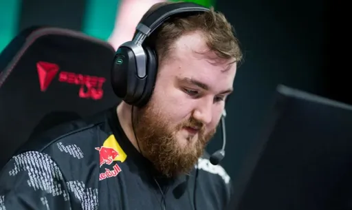 ApEX, karrigan и chopper сразятся за звание «Капитан года» на HLTV Awards 2025