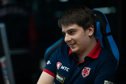 Fng считает TORONTOTOKYO одним из самых слабых лейнеров на про-сцене Dota 2