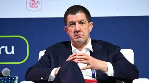 Глава «Ростелекома» назвал Apple «врагами» после удаления MAX из App Store