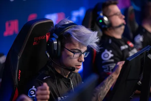 FaZe Clan выбила G2 из группового этапа BLAST Premier: Fall Groups 2023