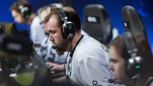 Team Spirit выбила Natus Vincere в нижнюю сетку IEM Katowice 2024