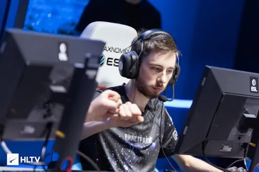 WorldEdit: я был снайпером, и меня бесили снайперы в CS:GO