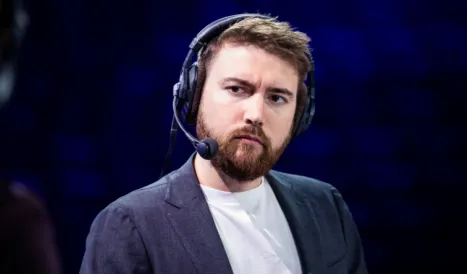 SPUNJ об Elige: Frozen пригрозил уйти в NaVi, если американец останется
